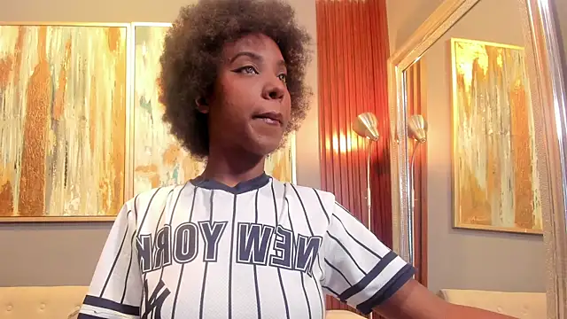 Kiara Curls online show from May 25, 11:27 am
