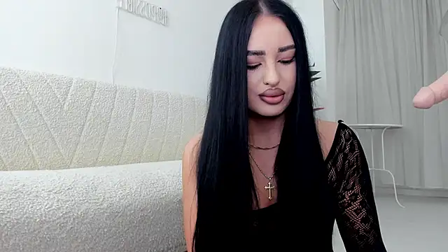 EmeraldKatt online show from May 23, 7:18 pm
