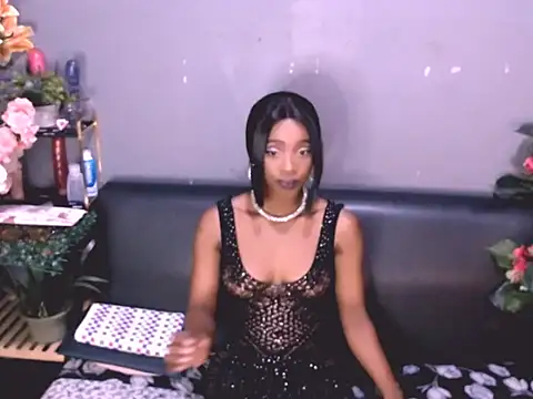 LolaSavageXO online show from May 19, 6:47 pm