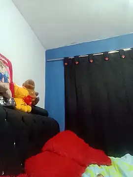 Snapshot of Samantha_Kieran chatting on May 20, 1:45 am Samantha Kieran online show from May 20, 1:45 am