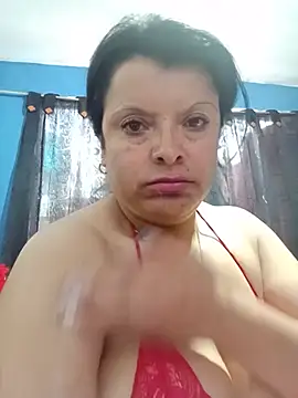 Snapshot of Samantha_Kieran chatting on May 24, 8:47 pm Samantha Kieran online show from May 24, 8:47 pm