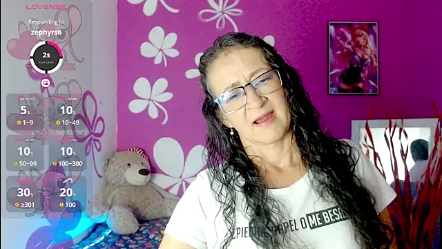 aura latinax online show from May 2, 8:25 pm
