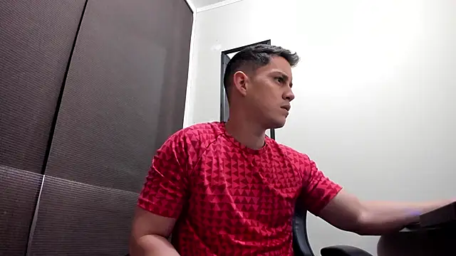 Snapshot of KendricTorres chatting on May 20, 1:50 pm KendricTorres online show from May 20, 1:50 pm