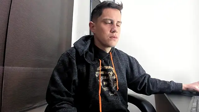 Snapshot of KendricTorres chatting on May 21, 12:56 pm KendricTorres online show from May 21, 12:56 pm
