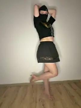 SweetyLucy555 online show from May 29, 9:46 pm