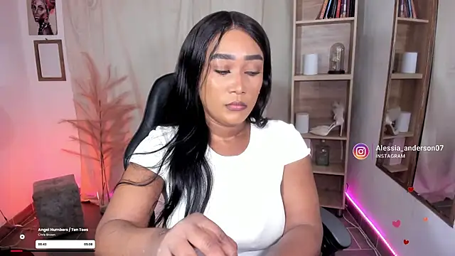 alessia anderson online show from February 18, 1:56 am