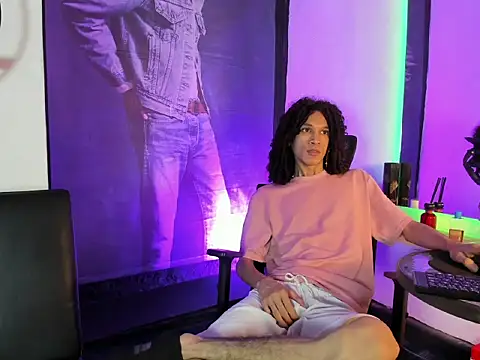 anddy hugecock online show from May 27, 12:46 pm