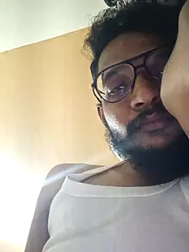 Snapshot of kangaroo_man1 chatting on May 11, 10:32 am kangaroo man1 online show from May 11, 10:32 am