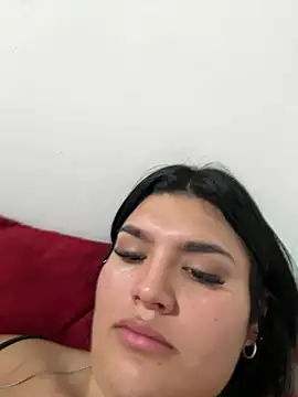 Snapshot of Melinabitchxx chatting on May 17, 3:41 pm Melinabitchxx online show from May 17, 3:41 pm