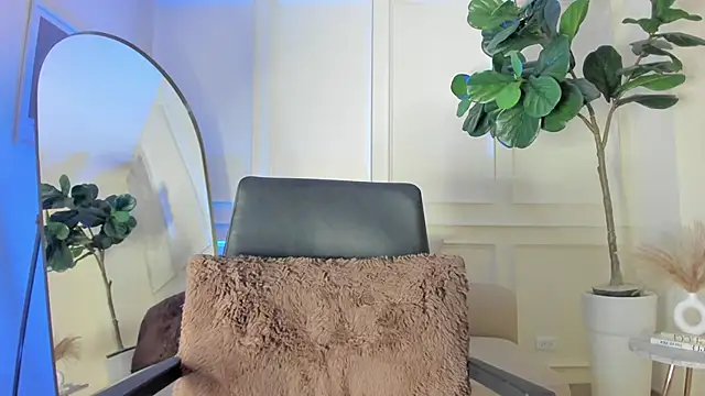 MayaLee  online show from May 21, 3:13 am