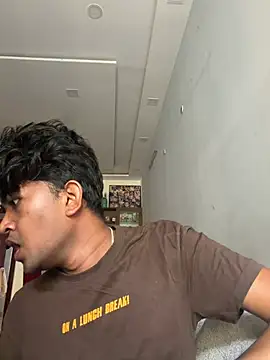 Snapshot of nilanfucks chatting on June 25, 5:07 am nilanfucks online show from June 25, 5:07 am
