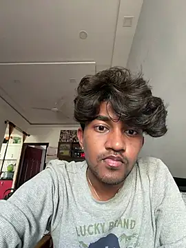 Snapshot of nilanfucks chatting on August 6, 9:00 am nilanfucks online show from August 6, 9:00 am