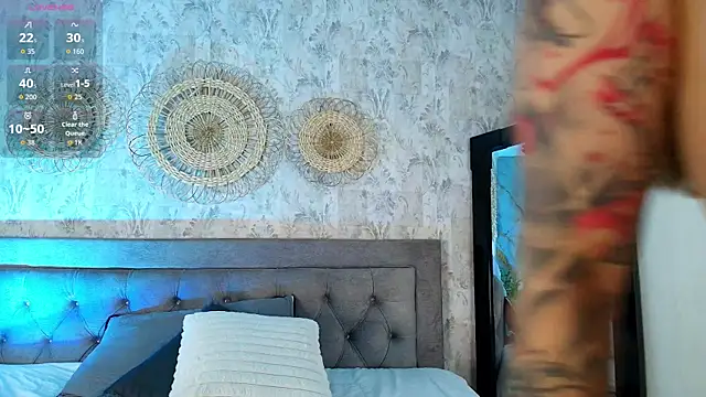 Snapshot of Luciana66_ chatting on May 27, 8:06 pm Luciana66 online show from May 27, 8:06 pm