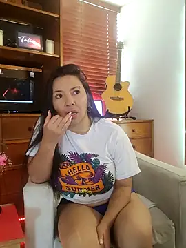 Snapshot of Taliapeach chatting on May 29, 12:25 pm Taliapeach online show from May 29, 12:25 pm