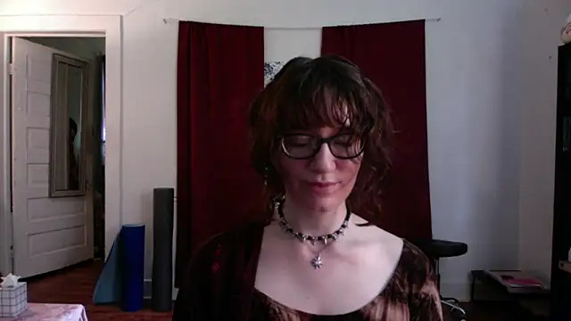 AnnywnBelle online show from May 12, 10:07 pm