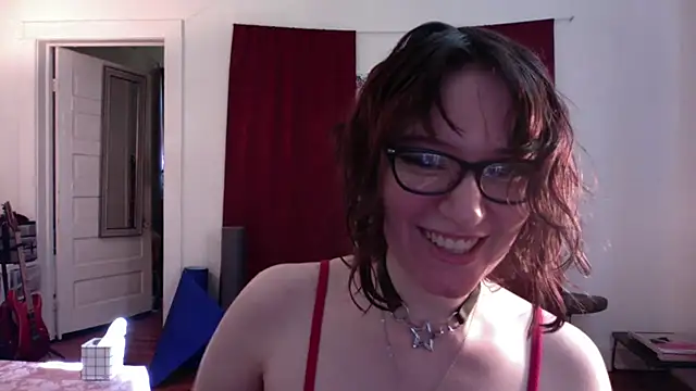 AnnywnBelle online show from May 14, 10:05 pm