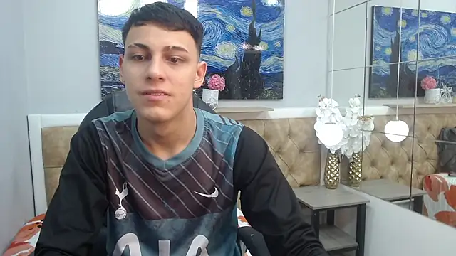 Snapshot of Ethanx18_ chatting on May 18, 11:27 am Ethanx18 online show from May 18, 11:27 am