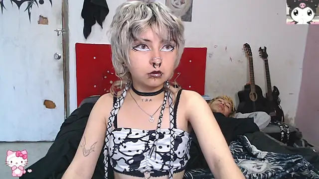 Cute Chrixxx online show from May 23, 12:20 pm