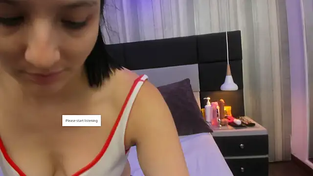 Snapshot of Pia_johnson__ chatting on May 15, 11:39 am Pia johnson online show from May 15, 11:39 am