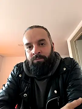 Snapshot of erikthor chatting on May 2, 4:56 pm erikthor online show from May 2, 4:56 pm