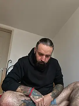 Snapshot of erikthor chatting on May 20, 1:17 pm erikthor online show from May 20, 1:17 pm