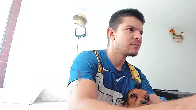 Snapshot of felipe_fitness chatting on May 3, 12:44 pm felipe fitness online show from May 3, 12:44 pm