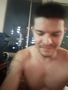 Snapshot of felipe_fitness chatting on May 4, 12:50 am felipe fitness online show from May 4, 12:50 am