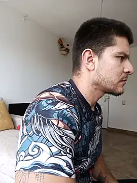 Snapshot of felipe_fitness chatting on May 5, 9:01 pm felipe fitness online show from May 5, 9:01 pm