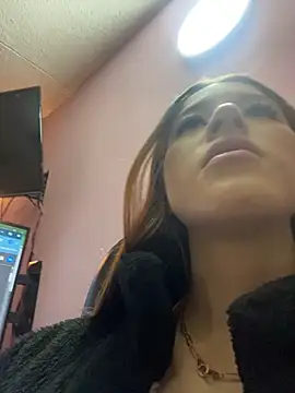 Snapshot of Ally_sunnn chatting on May 11, 6:49 pm Ally sunnn online show from May 11, 6:49 pm