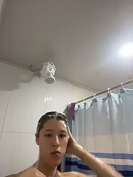 Snapshot of Ally_sunnn chatting on May 24, 6:35 pm Ally sunnn online show from May 24, 6:35 pm