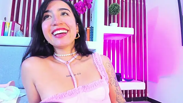 AshleyGross  online show from May 19, 1:56 am