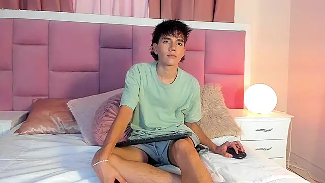 christopher robin4 online show from May 1, 7:51 pm