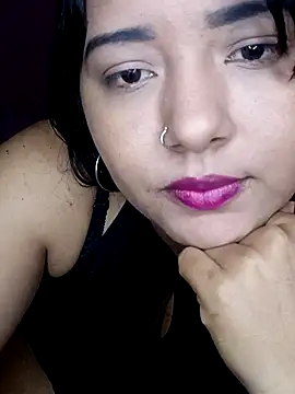 Estrellitadelmar online show from May 28, 2:14 pm