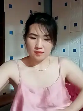 Kee2000 online show from June 30, 2:18 pm