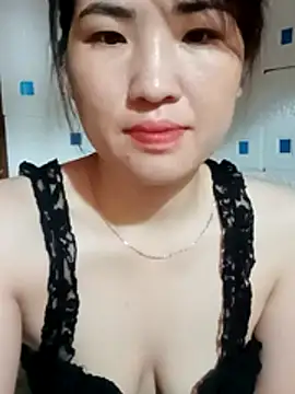 Kee2000 online show from July 4, 11:00 pm