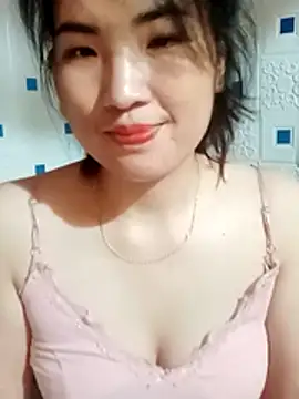 Kee2000 online show from July 15, 2:22 pm