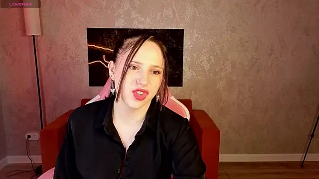 Julia Shyy online show from May 19, 1:11 am