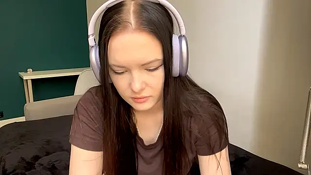 AmbientInvalid online show from May 12, 10:01 am