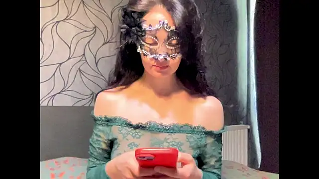LillyRoux  online show from May 17, 3:59 am