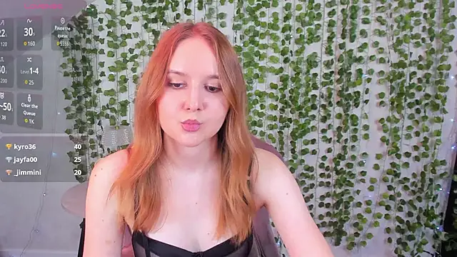 Emmaa Kimm online show from July 7, 6:47 am