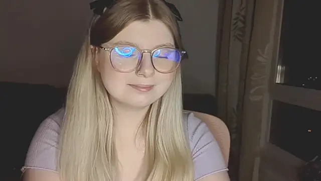 YukiBlush online show from May 7, 6:02 pm