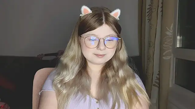 YukiBlush online show from May 14, 8:15 pm