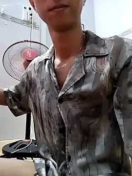 Snapshot of Kiet_Mot_Minh_O_Nha chatting on May 9, 7:19 pm Kiet Mot Minh O Nha online show from May 9, 7:19 pm