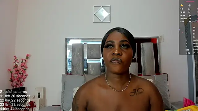 EmilyRooa1 online show from May 7, 6:57 pm