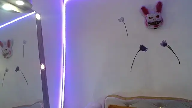 Snapshot of Bebecita_Hot chatting on May 11, 6:49 pm Bebecita Hot online show from May 11, 6:49 pm