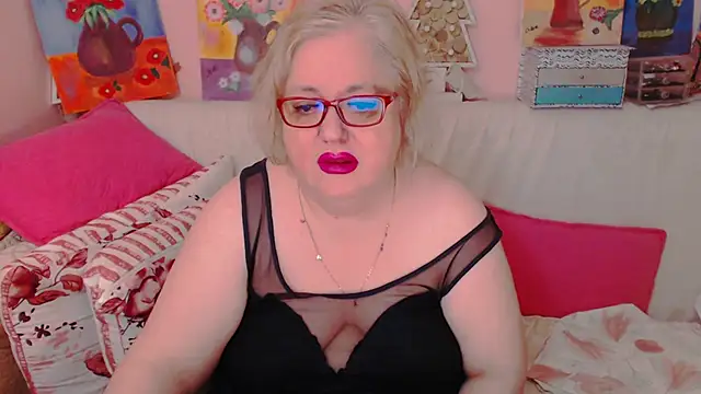 Maturelove xxx online show from May 5, 7:00 pm