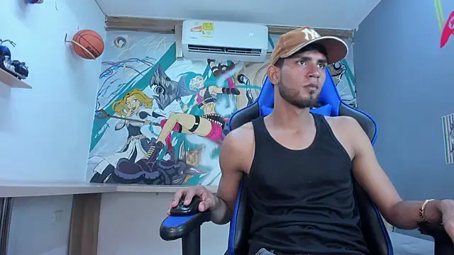 Snapshot of Jackson_Hunt chatting on May 2, 8:47 pm Jackson Hunt online show from May 2, 8:47 pm