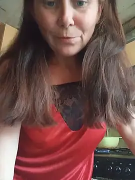 Snapshot of MerelinMILf2 chatting on May 29, 3:10 pm MerelinMILf2 online show from May 29, 3:10 pm