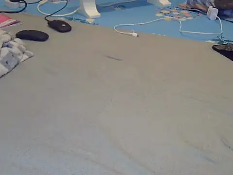 Snapshot of Marie_anne2 chatting on July 8, 6:12 pm Marie anne2 online show from July 8, 6:12 pm