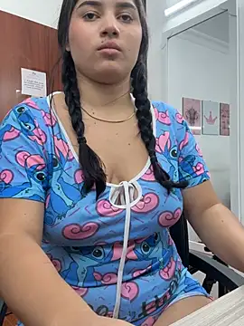 Snapshot of Mulan_rousse chatting on May 13, 1:30 pm Mulan rousse online show from May 13, 1:30 pm